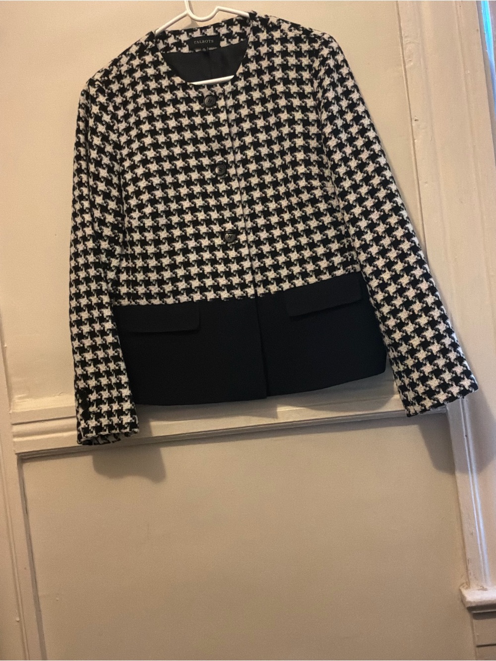 Talbots Black and White Houndstooth Cropped Blazer